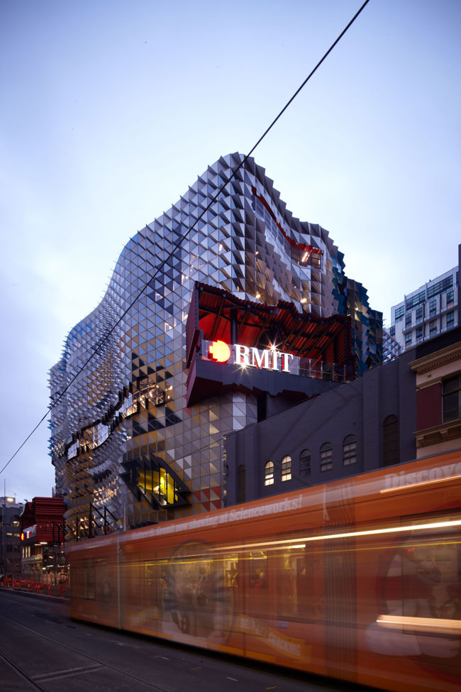 RMIT - Swanston Academic Building | Projects | Multiplex